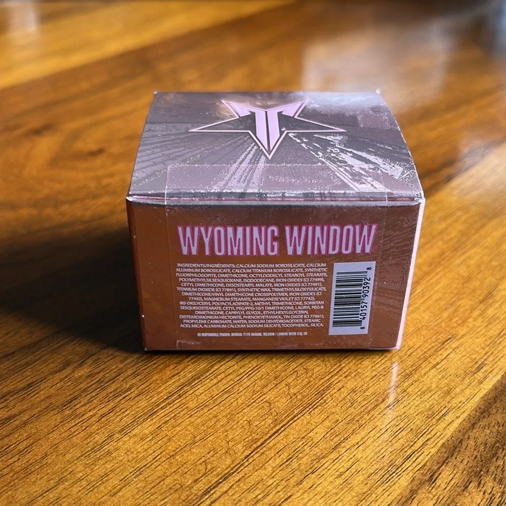 Jeffree Star “WYOMING WINDOW” Eye Gloss!